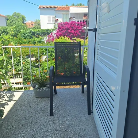 Under The Fig Tree Appartement Pirovac